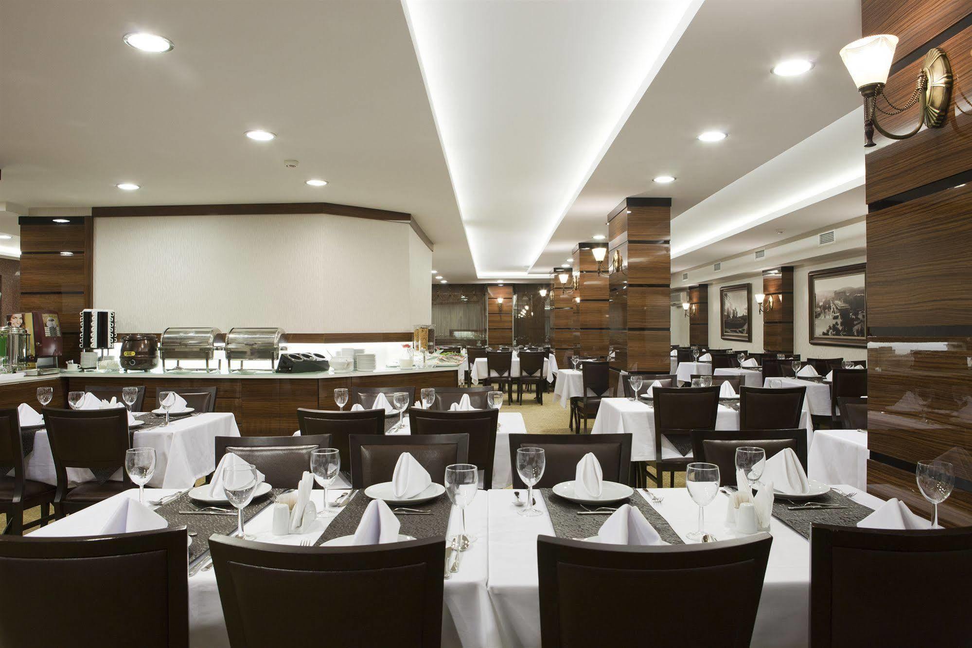 Atalay Hotel Ankara Bagian luar foto