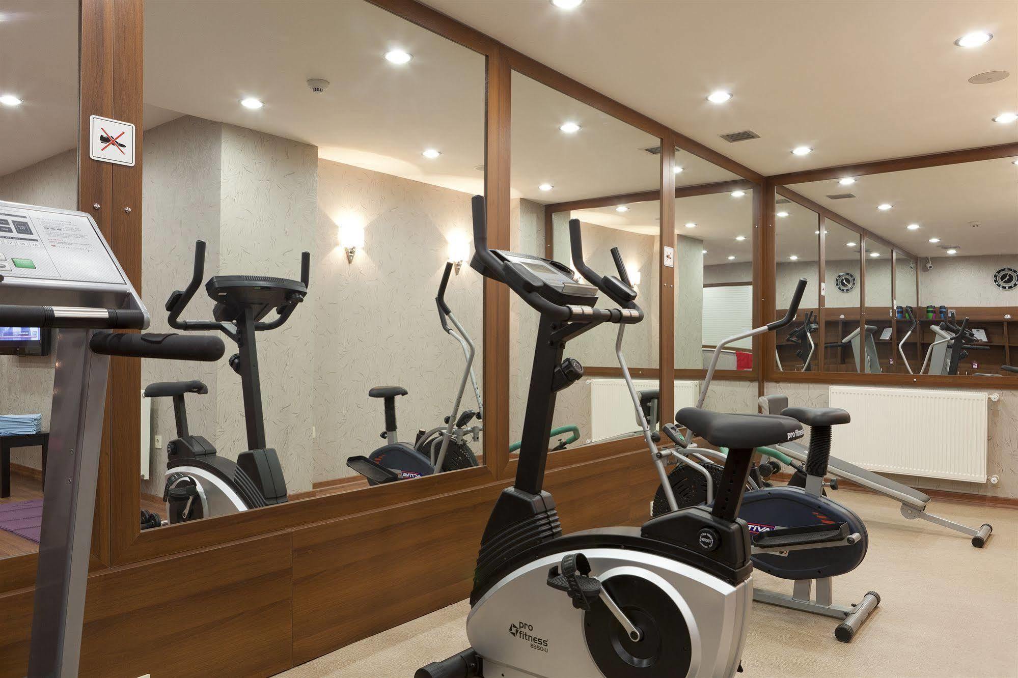 Atalay Hotel Ankara Bagian luar foto