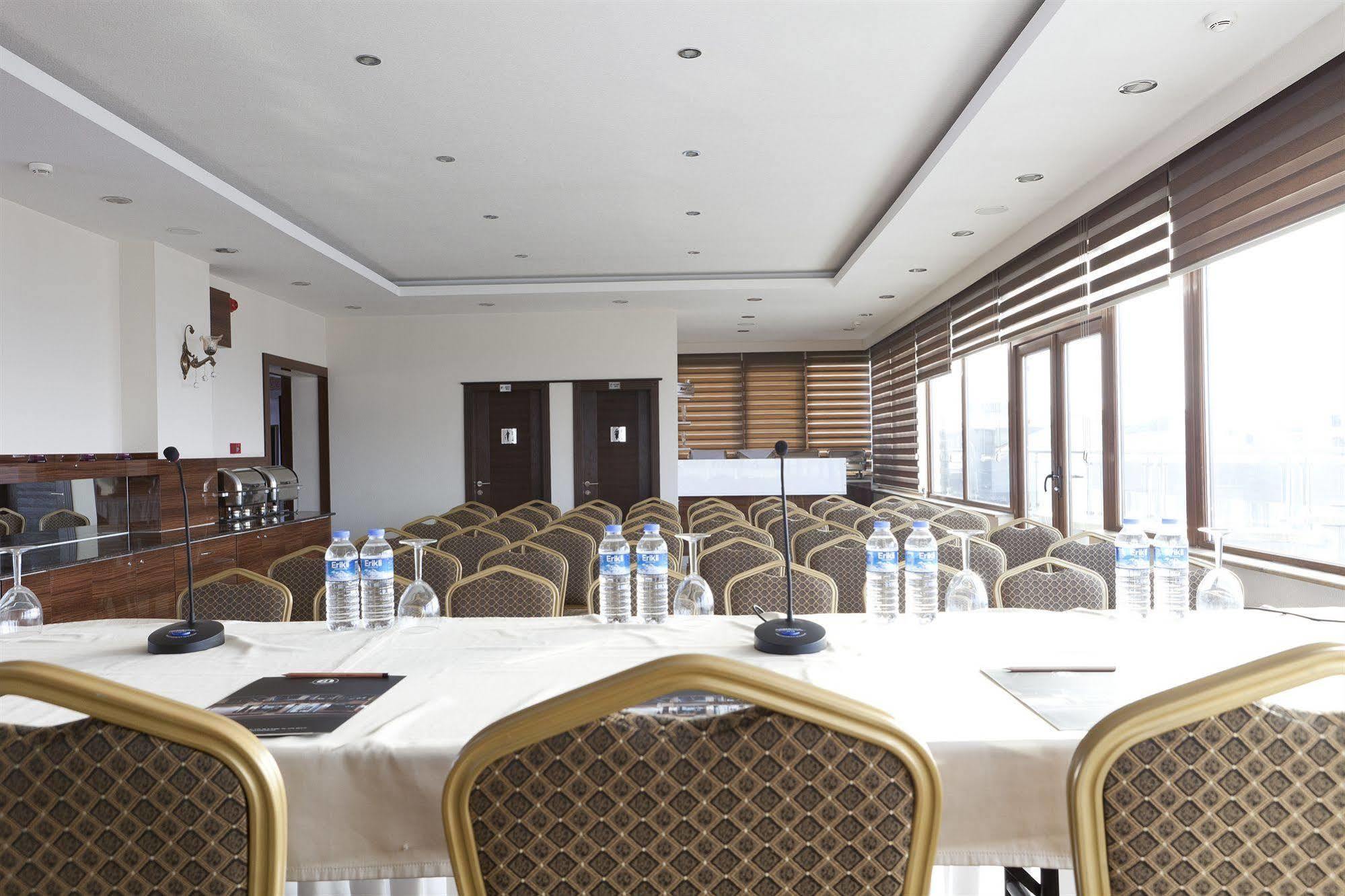 Atalay Hotel Ankara Bagian luar foto